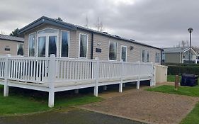 The Chill Out At Seton Sands